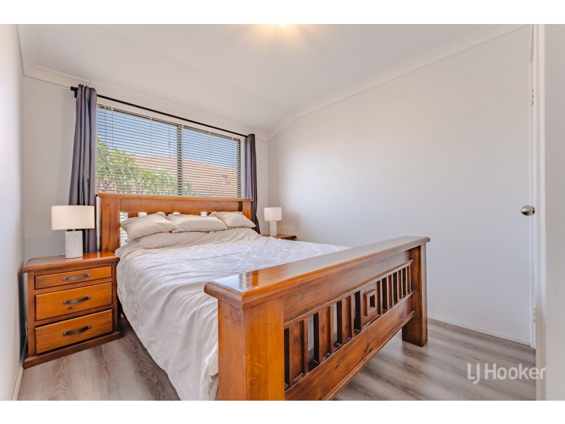 10 Lucidus Retreat, Greenfields WA 6210