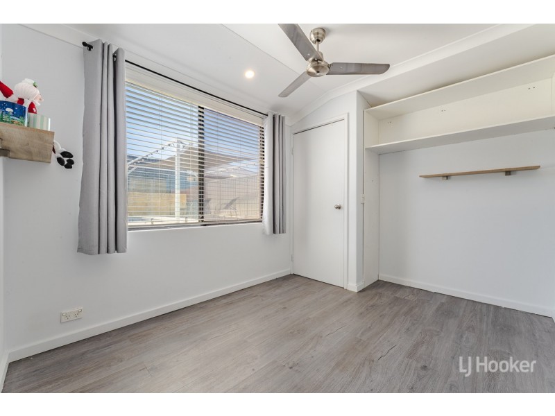 10 Lucidus Retreat, Greenfields WA 6210