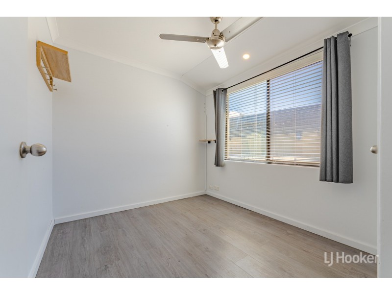 10 Lucidus Retreat, Greenfields WA 6210