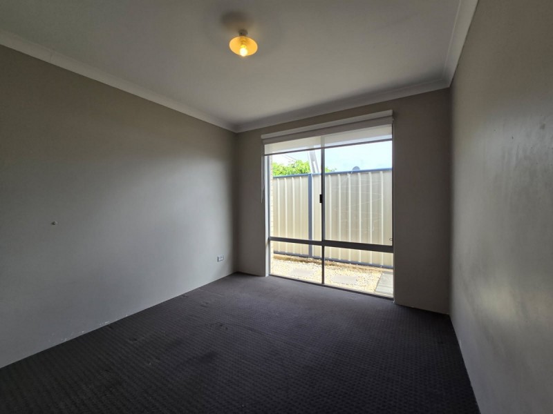 7 Highland Crescent, Meadow Springs WA 6210