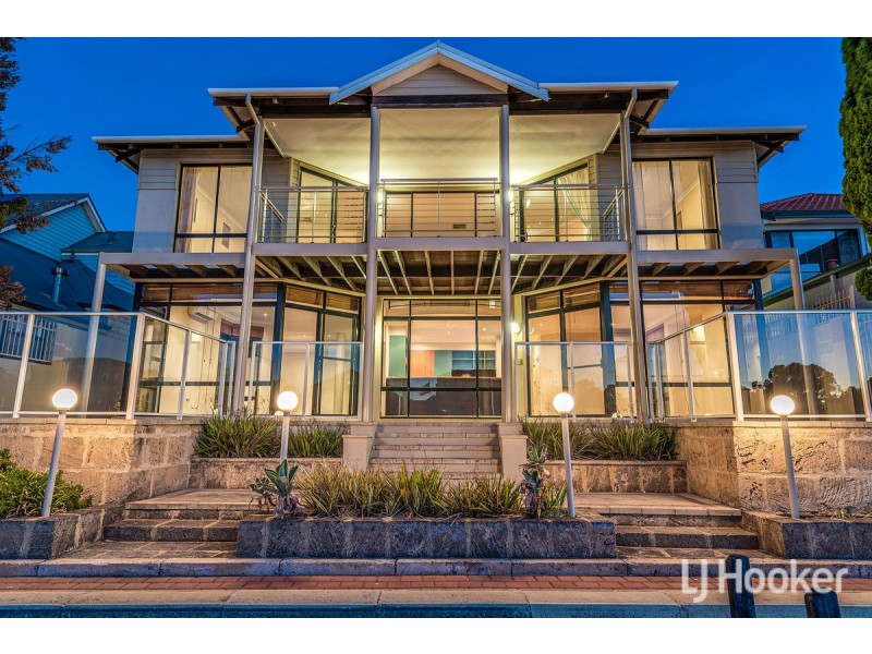 3 Starfire Close, Halls Head WA 6210