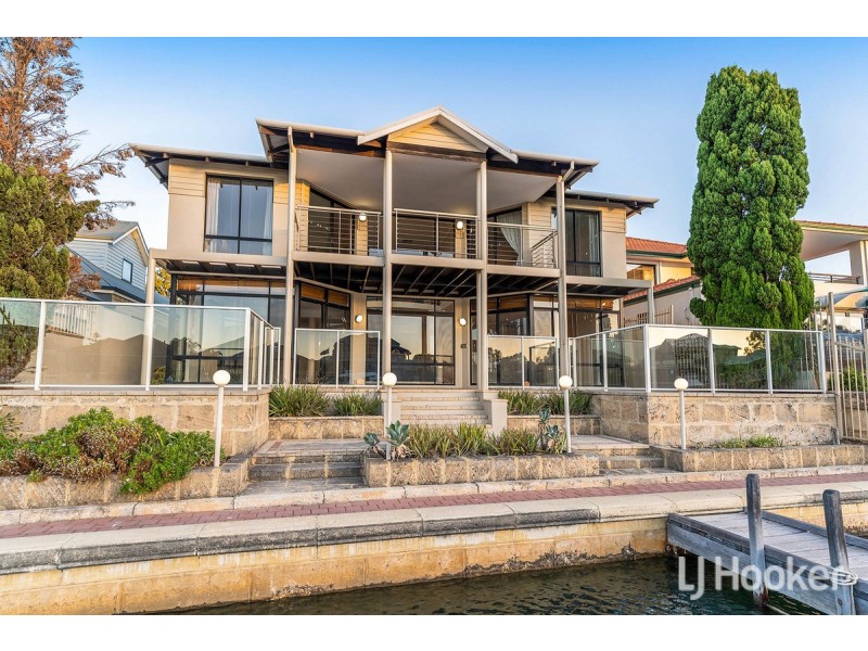 3 Starfire Close, Halls Head WA 6210