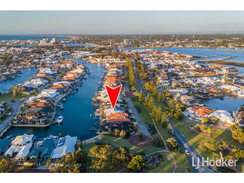 3 Starfire Close, Halls Head WA 6210