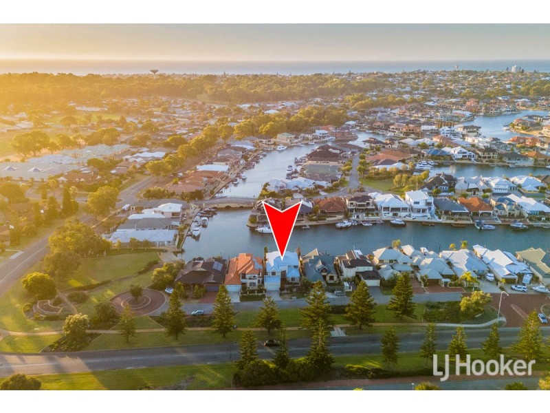 3 Starfire Close, Halls Head WA 6210