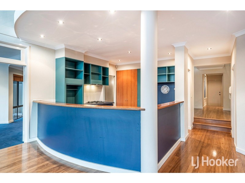 3 Starfire Close, Halls Head WA 6210