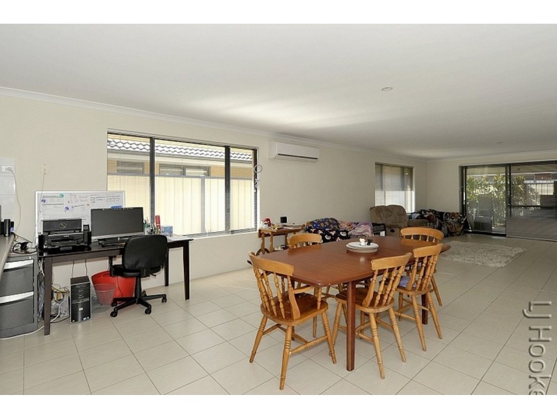 293 Pebble Beach Boulevard, Meadow Springs WA 6210