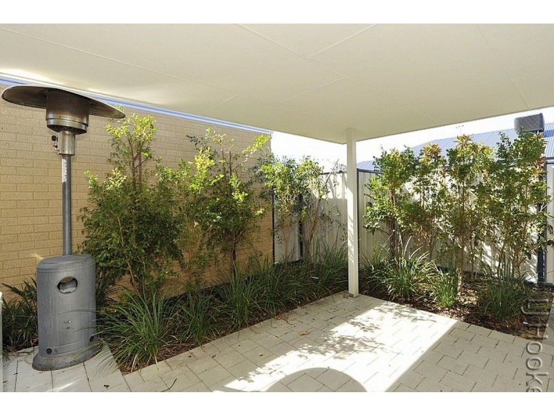 293 Pebble Beach Boulevard, Meadow Springs WA 6210