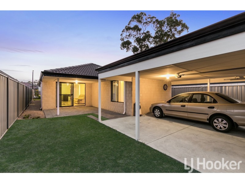16 Finchley Way, Wellard WA 6170