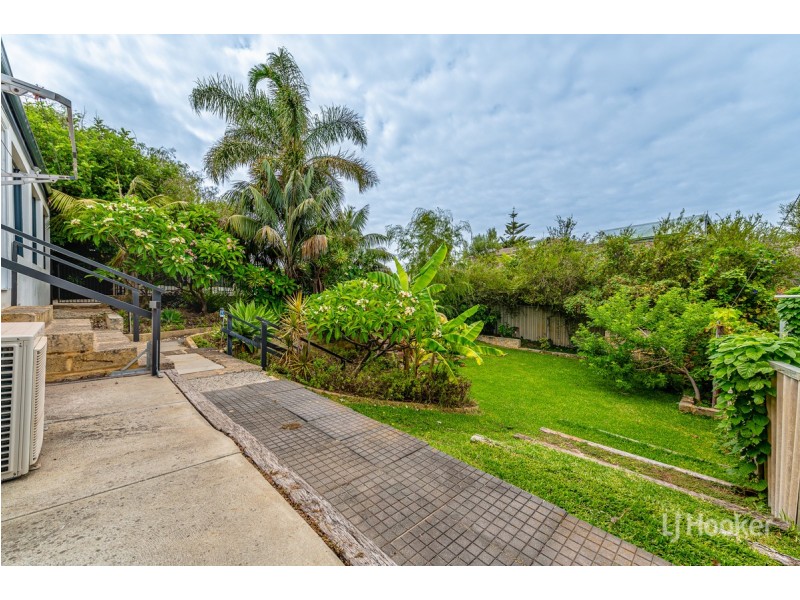 28 Karunjie Road, Golden Bay WA 6174