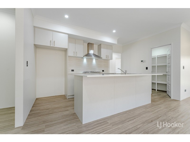 24 Headingley Link, Meadow Springs WA 6210