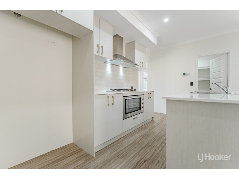 24 Headingley Link, Meadow Springs WA 6210