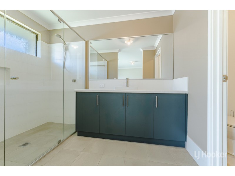 23 Waterview Way, Singleton WA 6175