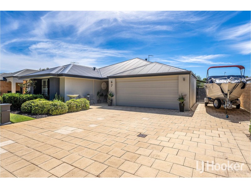 7 Boxgum Link, Wannanup WA 6210