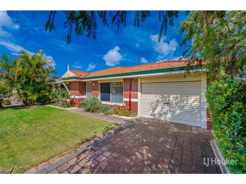 1/2 Hobley Street, Mandurah WA 6210