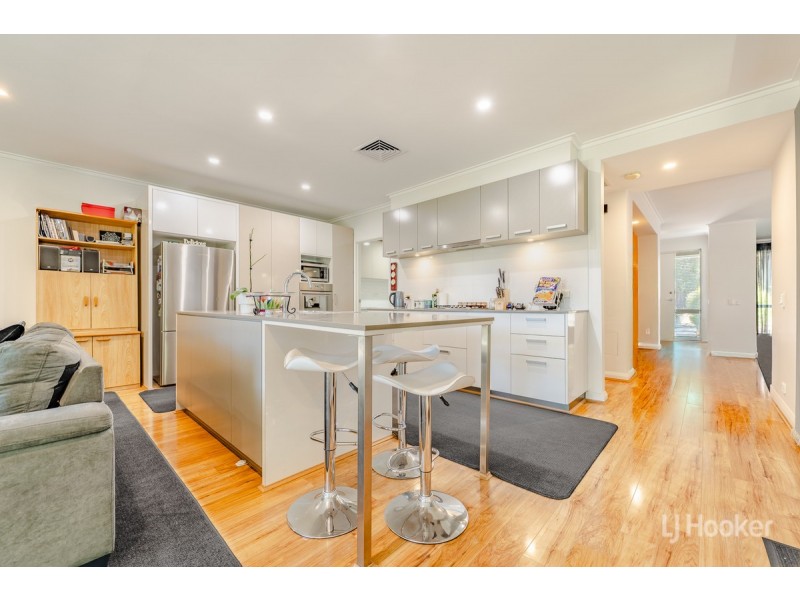 3 Oregon Court, Meadow Springs WA 6210