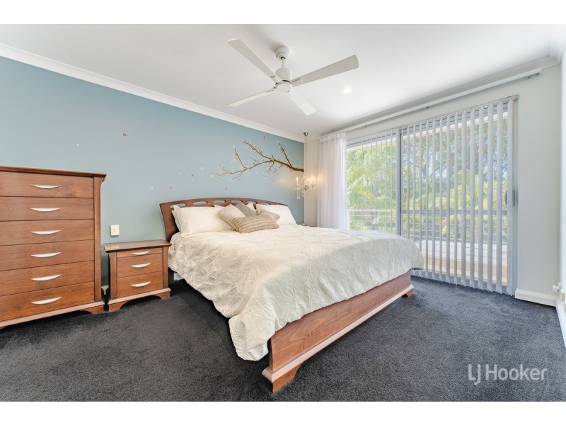 3 Oregon Court, Meadow Springs WA 6210