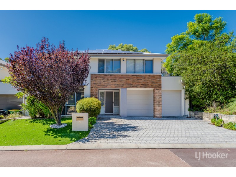 3 Oregon Court, Meadow Springs WA 6210