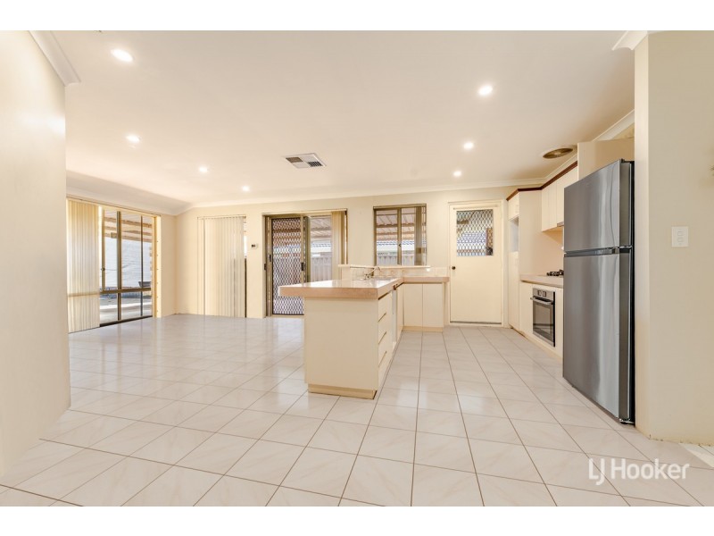 5 Grampian Court, Cooloongup WA 6168