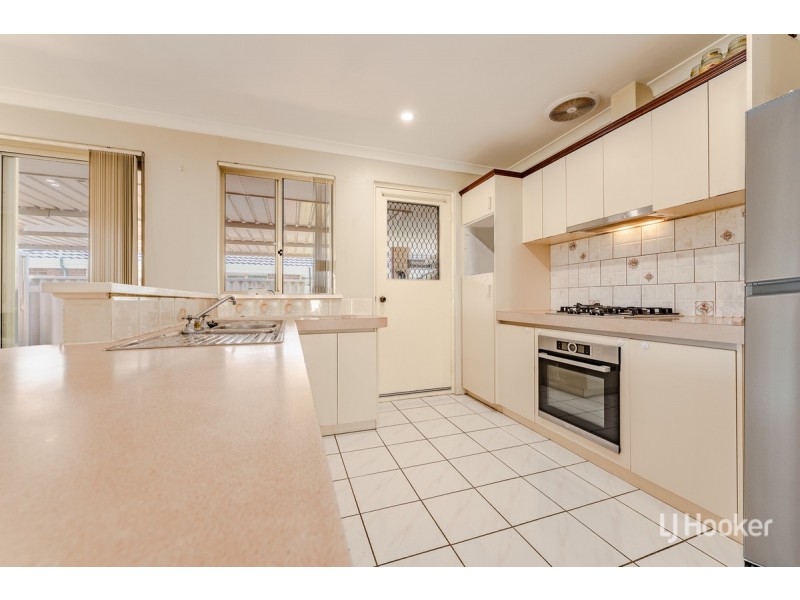 5 Grampian Court, Cooloongup WA 6168