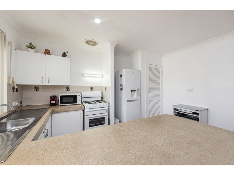 2/63 Coolibah Avenue, Dudley Park WA 6210
