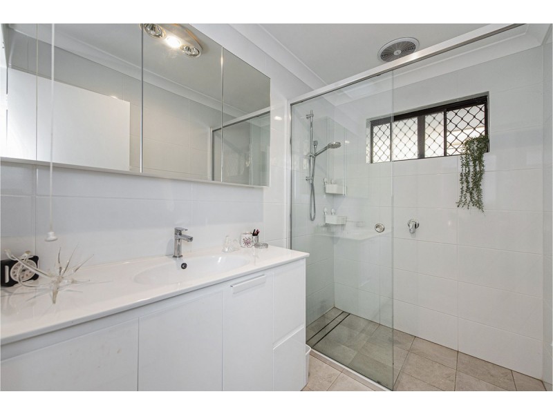 2/63 Coolibah Avenue, Dudley Park WA 6210