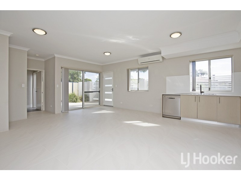 1/11 Eacott Street, Mandurah WA 6210