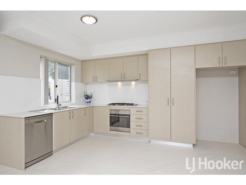 1/11 Eacott Street, Mandurah WA 6210