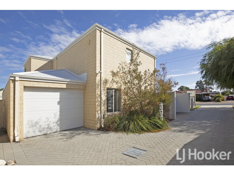 1/11 Eacott Street, Mandurah WA 6210