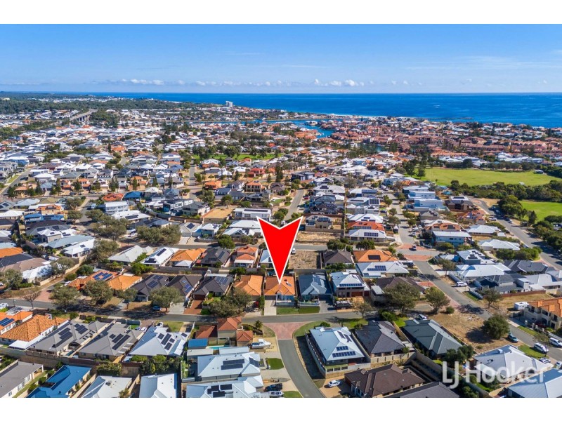 13 Possum Drive, Wannanup WA 6210