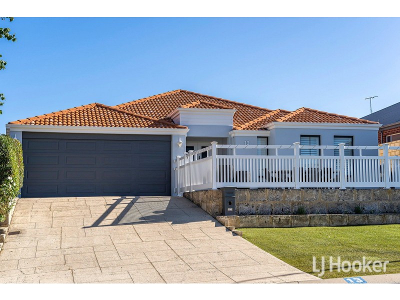 13 Possum Drive, Wannanup WA 6210