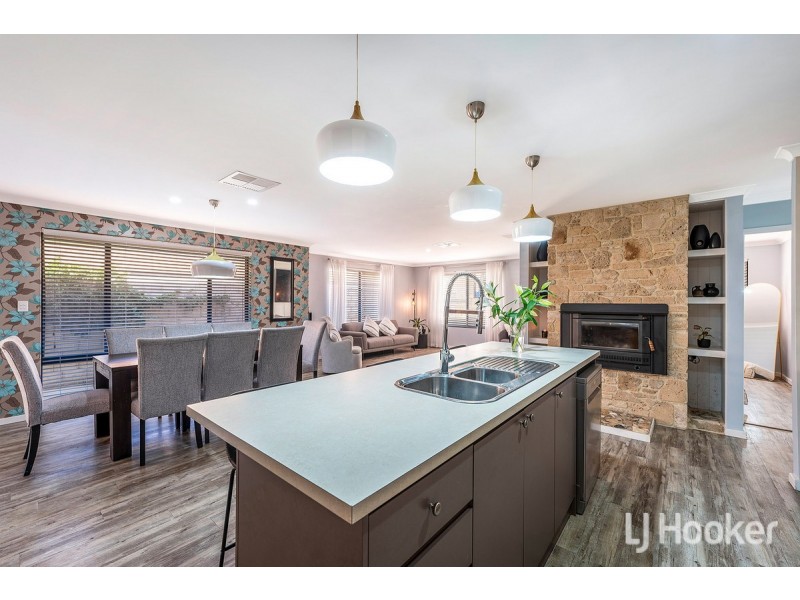 13 Possum Drive, Wannanup WA 6210