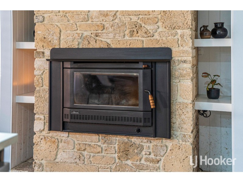 13 Possum Drive, Wannanup WA 6210