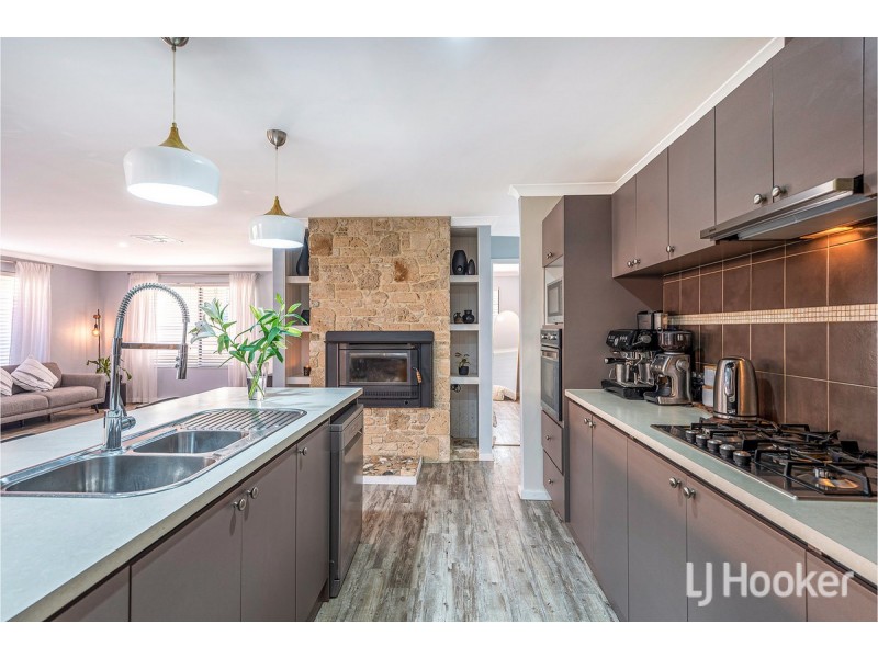 13 Possum Drive, Wannanup WA 6210