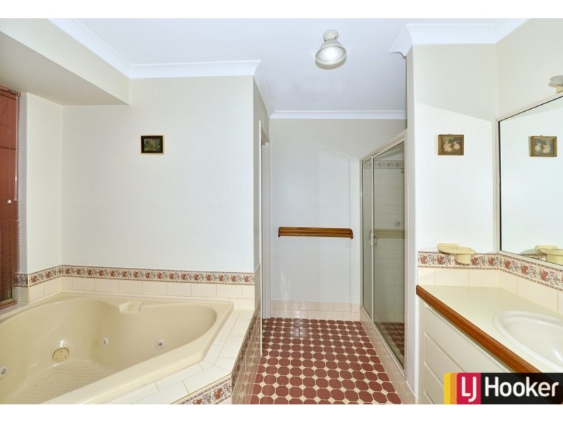 12 Jannali Way, San Remo WA 6210