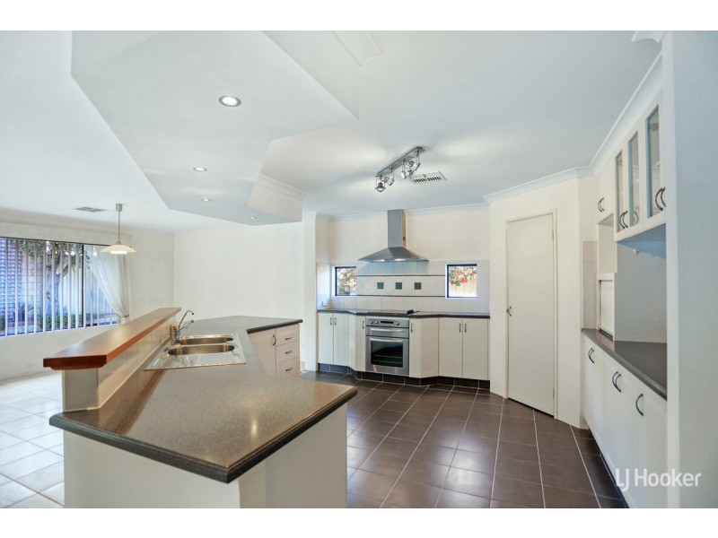 11 Premier Street, Dudley Park WA 6210