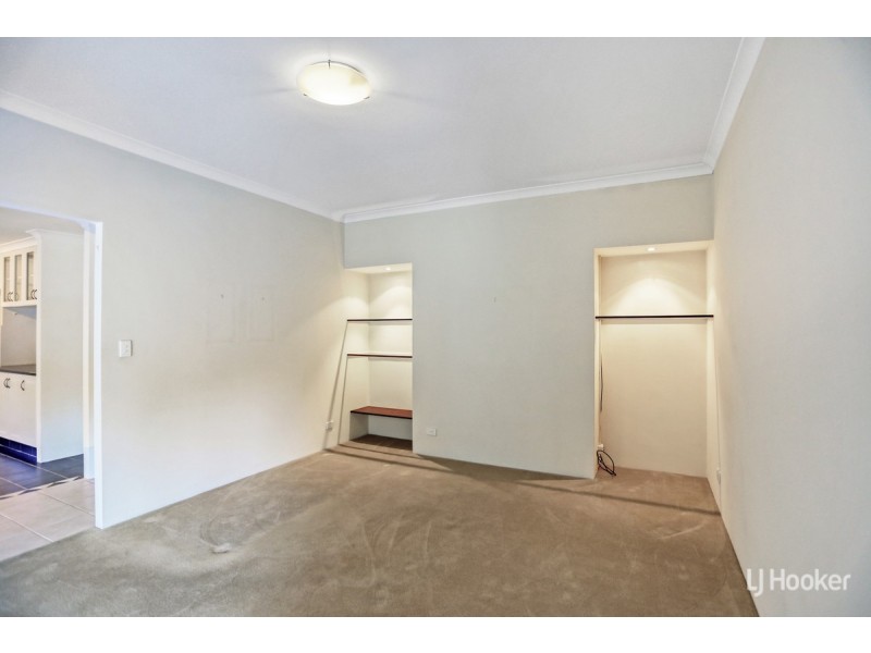 11 Premier Street, Dudley Park WA 6210