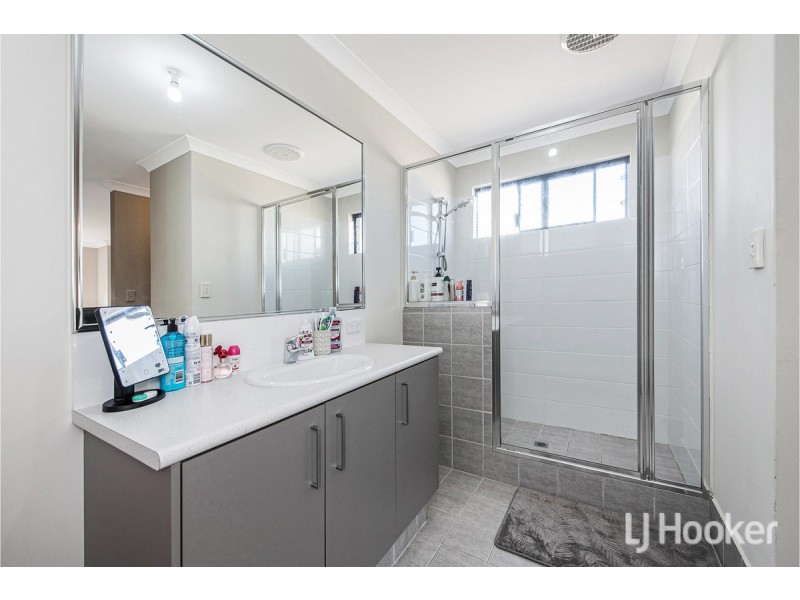 28 Lakeway Retreat, Dawesville WA 6211