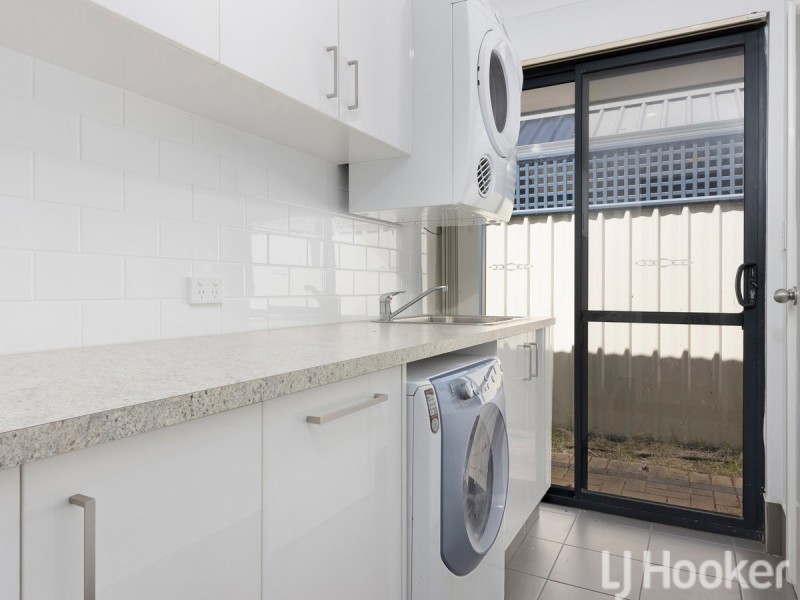 99 Pebble Beach Boulevard, Meadow Springs WA 6210