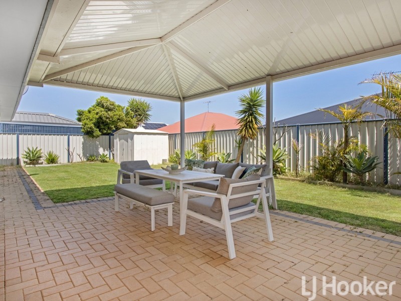 99 Pebble Beach Boulevard, Meadow Springs WA 6210