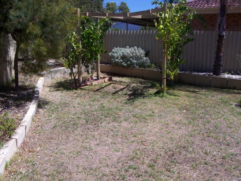 1/4 Kiama Court, Greenfields WA 6210