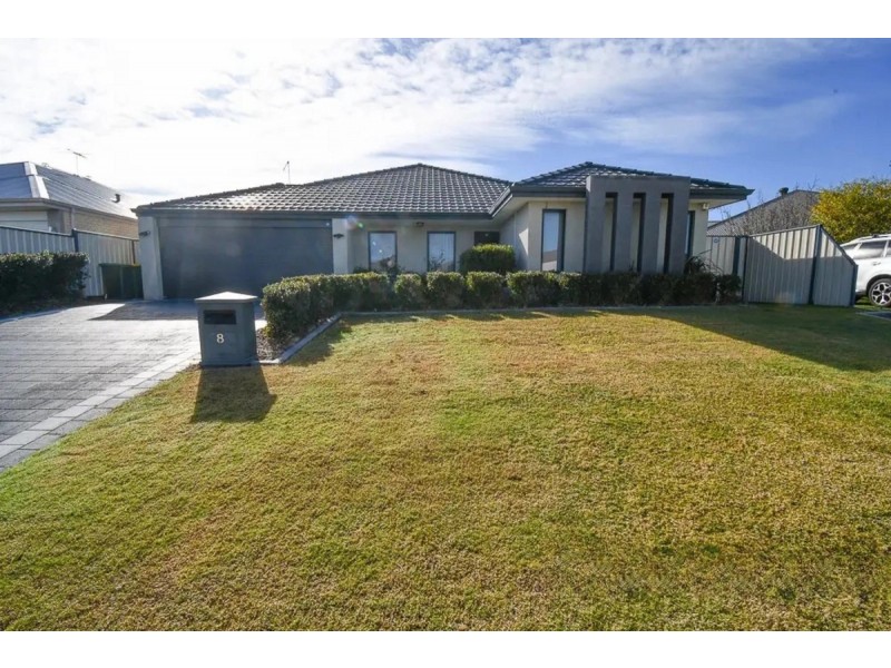 8 Sequin Close, Meadow Springs WA 6210