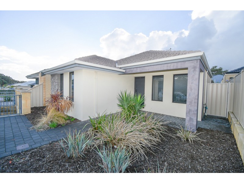 281 Pebble Beach Boulevard, Meadow Springs WA 6210