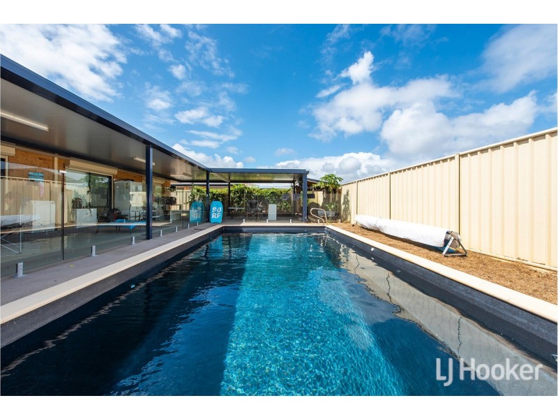 7 Lismore Ridge, Lakelands WA 6180