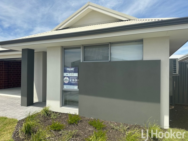 63 Coronado Way, Madora Bay WA 6210