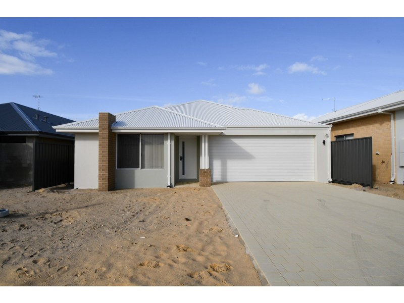 78 Sharperton Meander, Dudley Park WA 6210