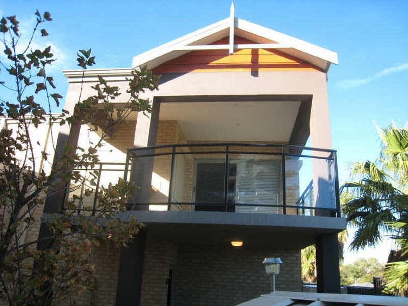 18/6 Valley Road, Halls Head WA 6210