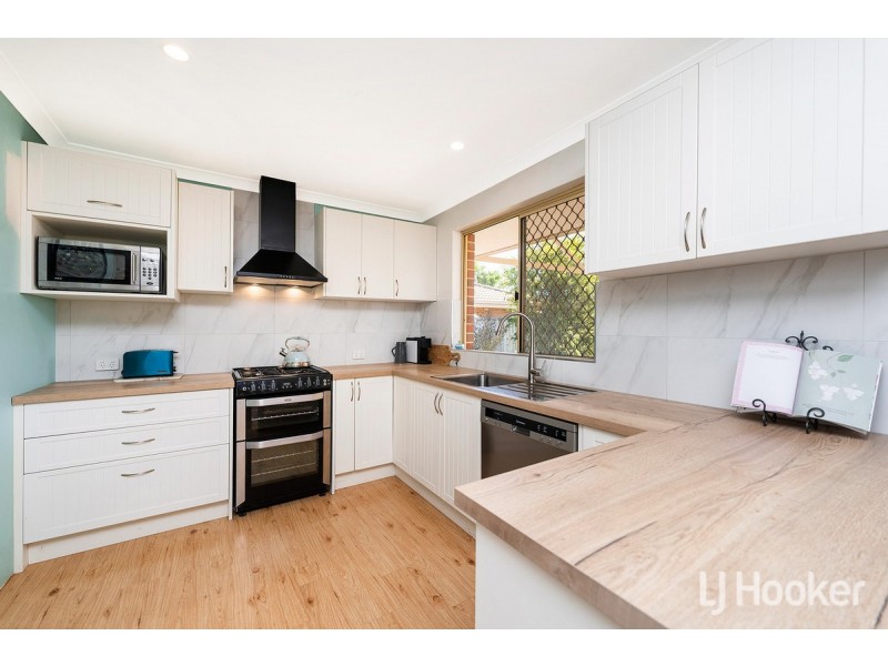 37 Silvertop Avenue, Halls Head WA 6210