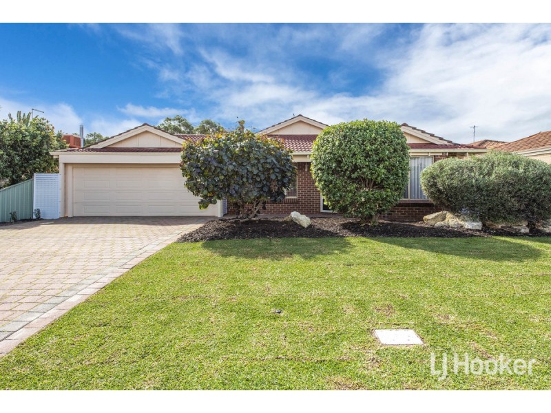 24 Paradise Circuit, Halls Head WA 6210