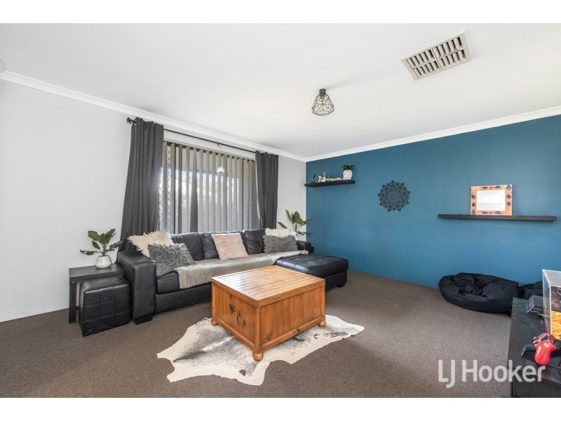 7 Adela Bend, Lakelands WA 6180