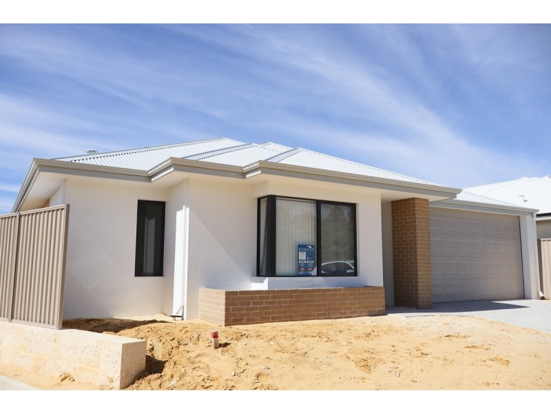 29 Ainsworth Crescent, Mandogalup WA 6167